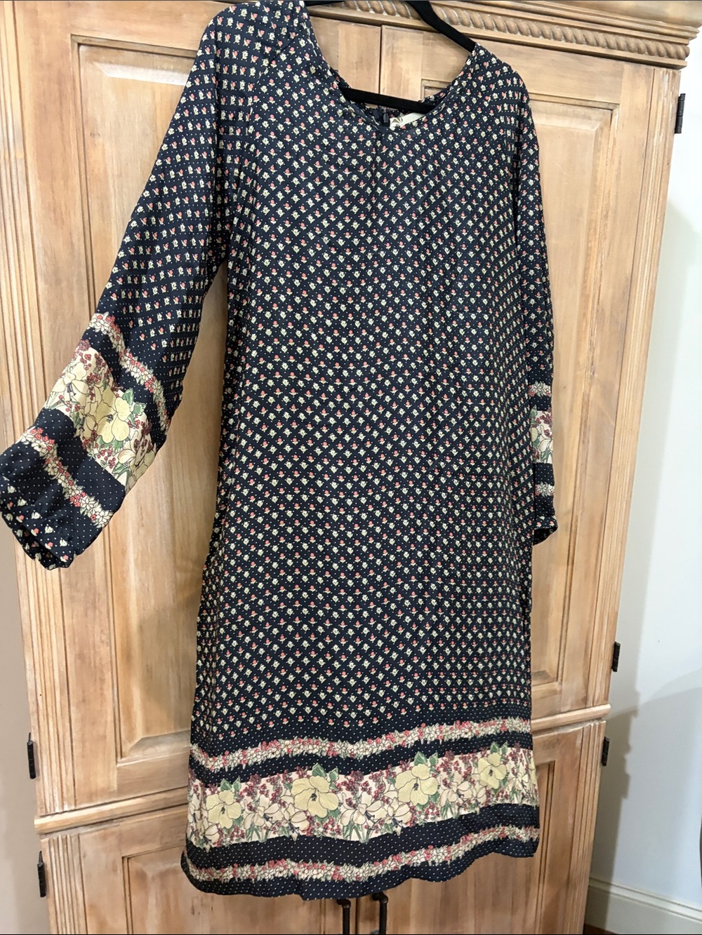 Boho black modest Floral Trim Long Sleeve Dress